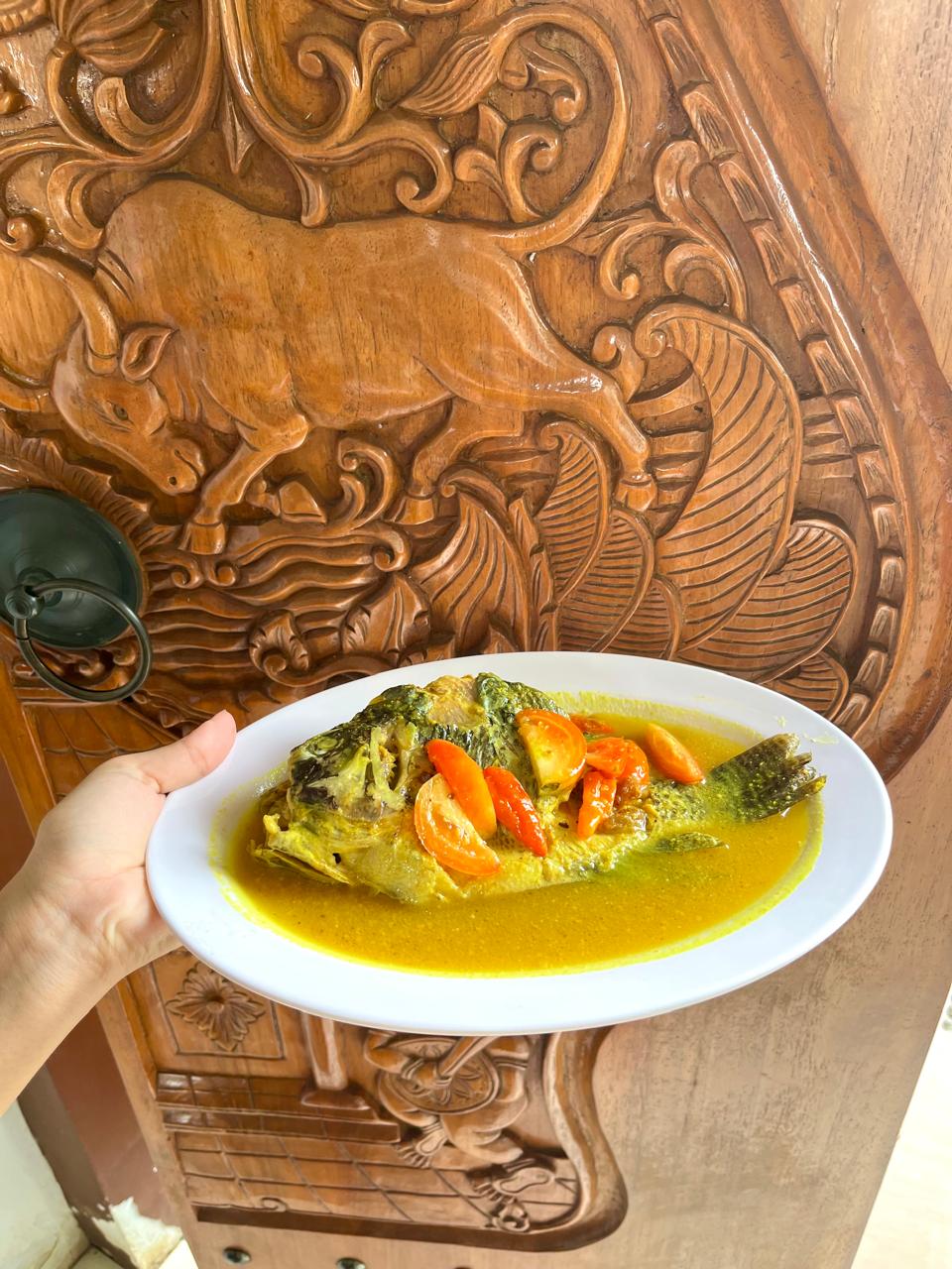 Nila Tim Bumbu Kuning